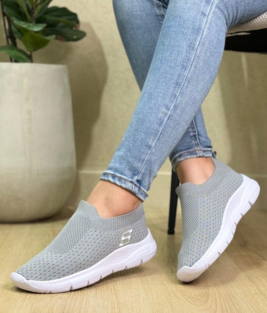 Ref: 5070