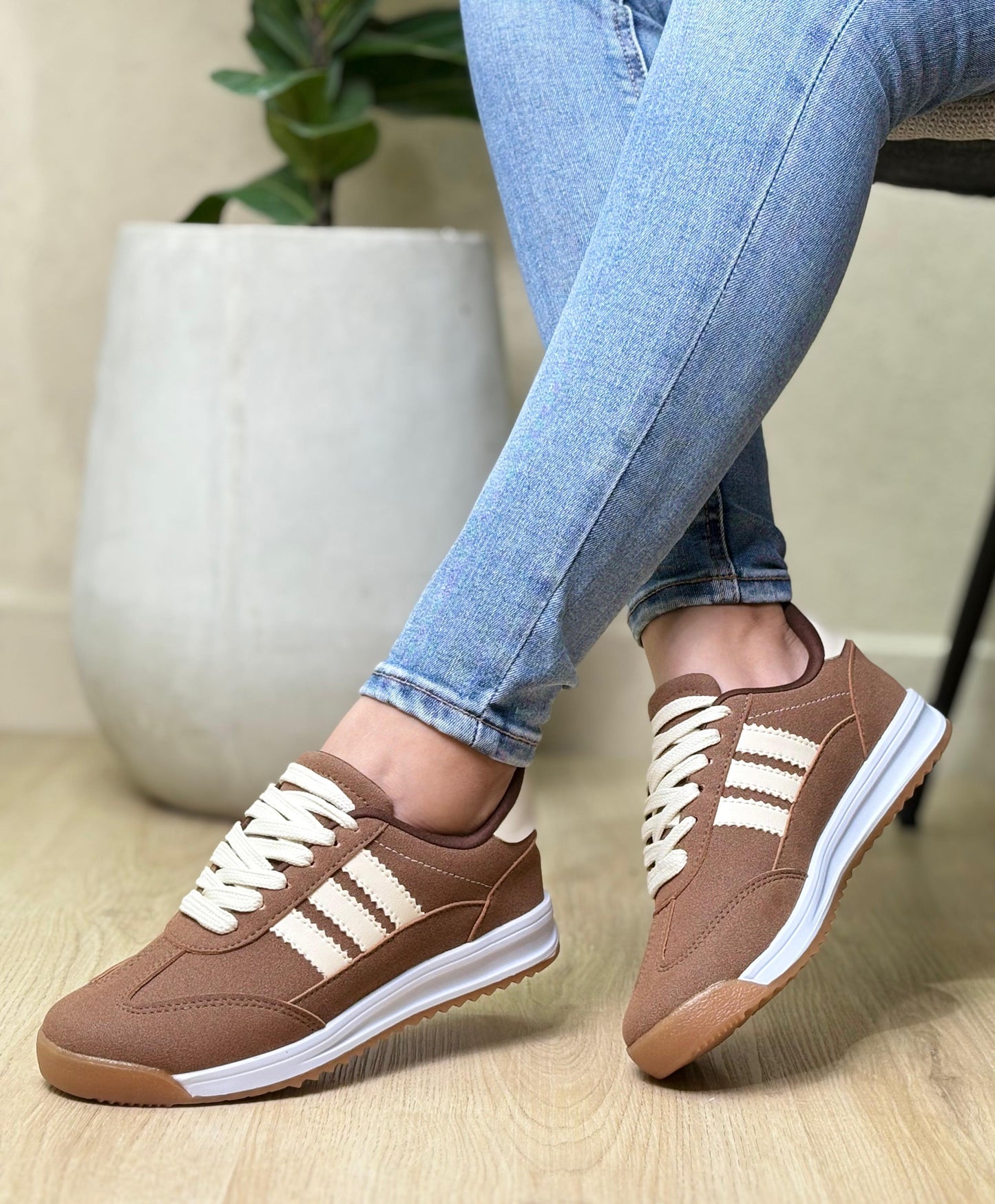 REF: 4001