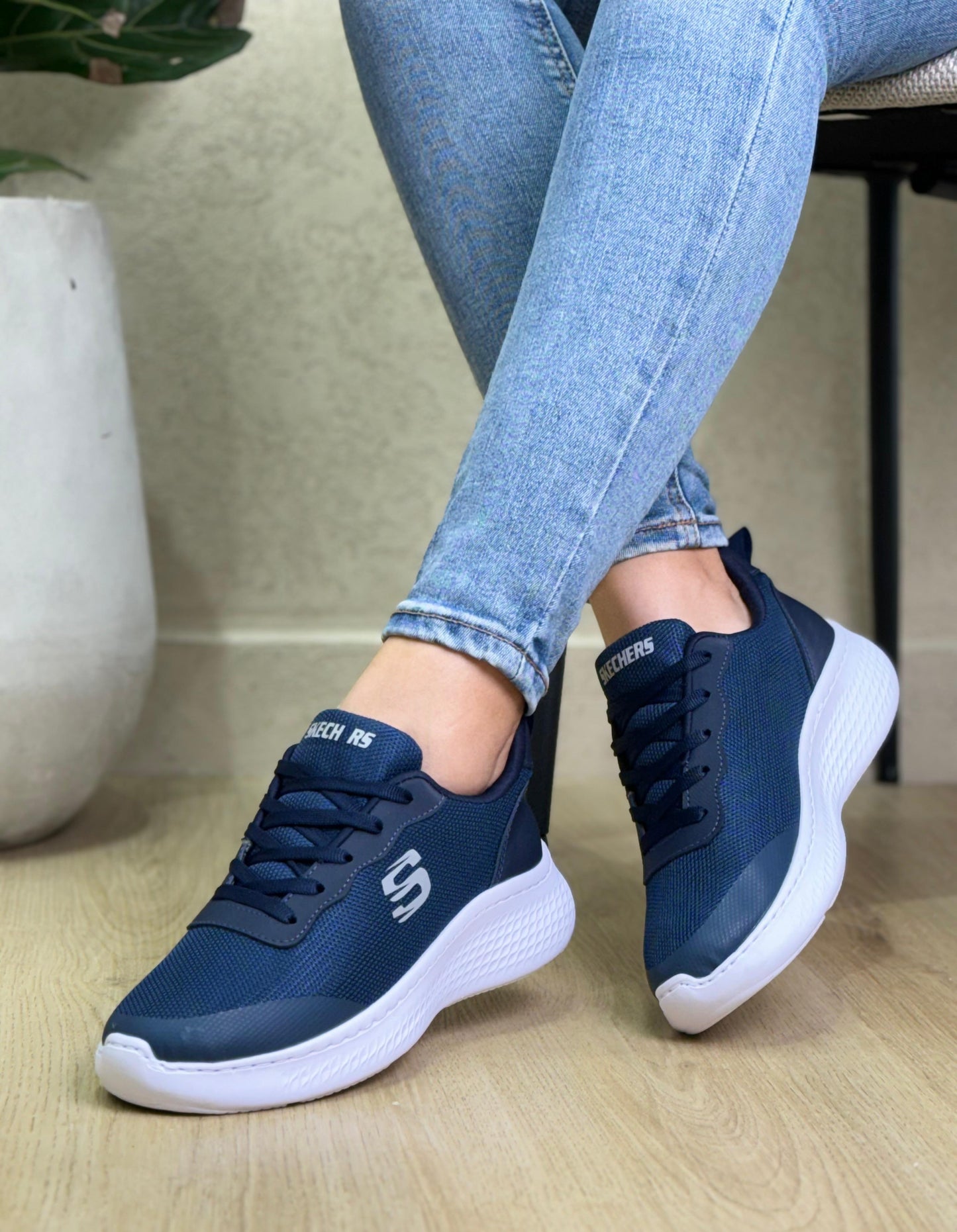 Ref: 9012